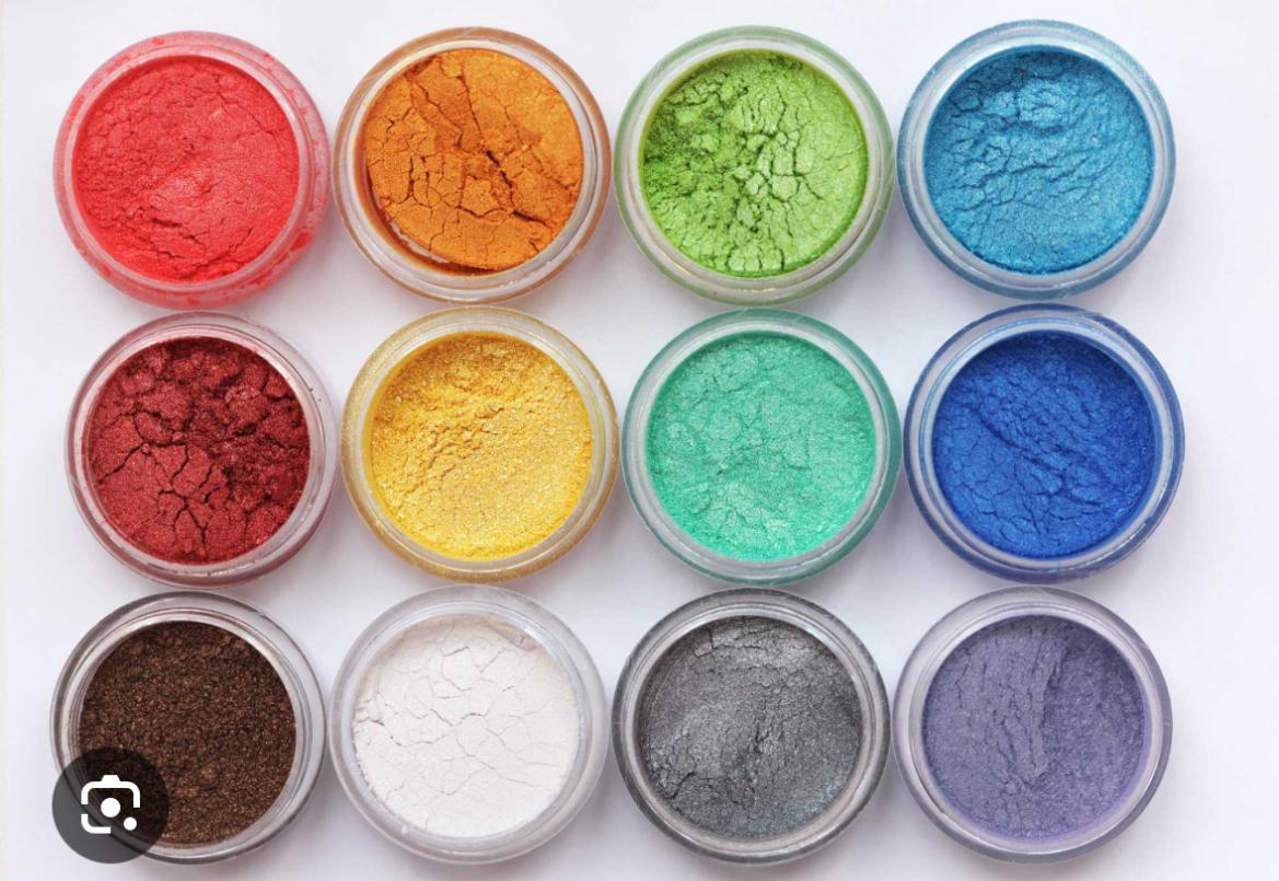 تأمين و توليد انواع مستربچ، پيگمنت و افزودني‌هاي پليم�